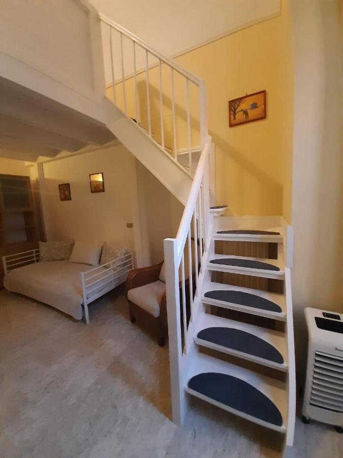 Holiday House Nel Cuore Di Бари Экстерьер фото